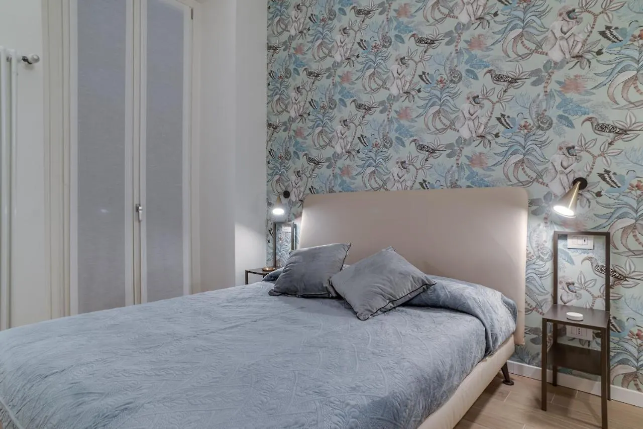 Leisure & Design In The Center Of Milan Apartment