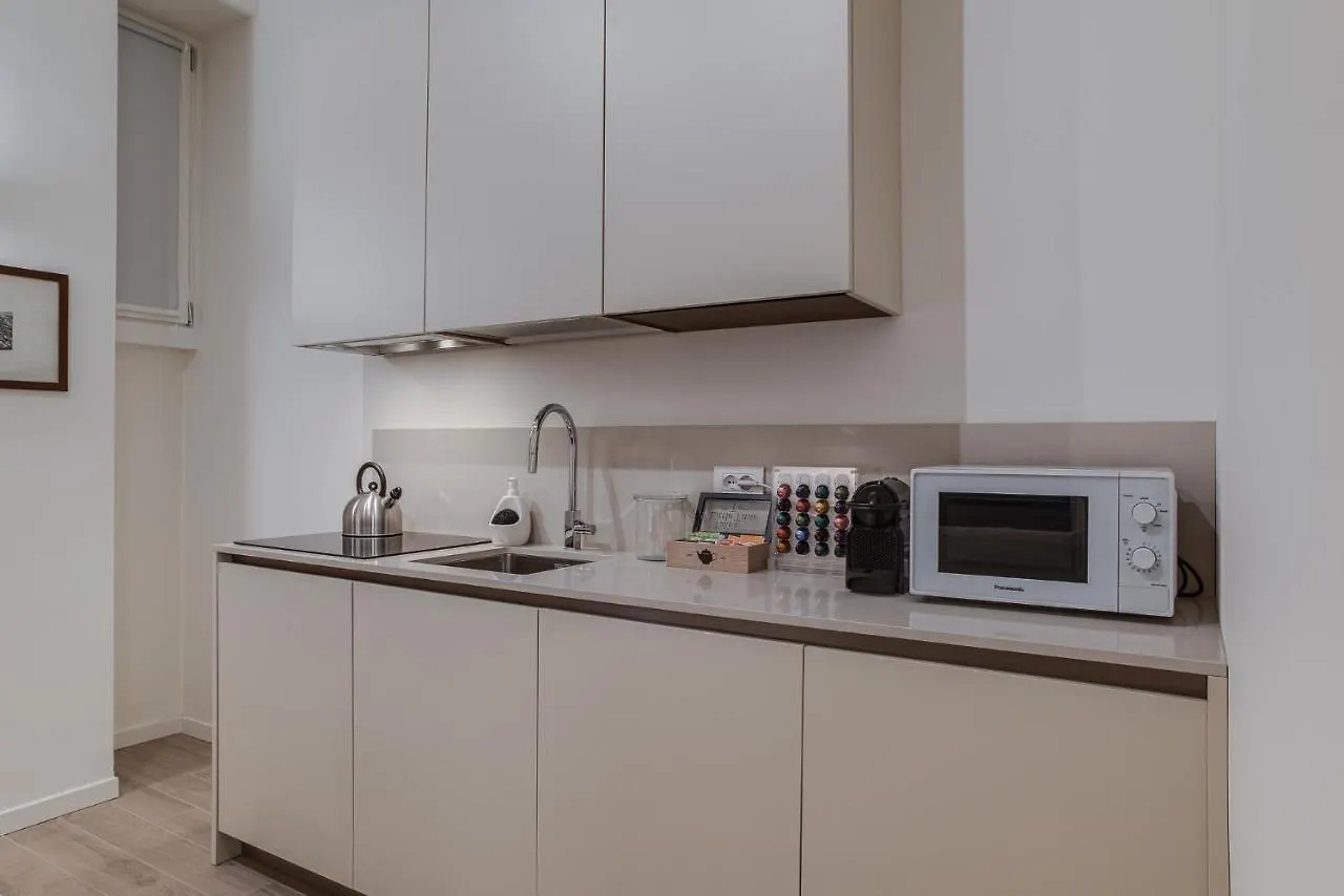 Leisure & Design In The Center Of Milan Apartment 0*,